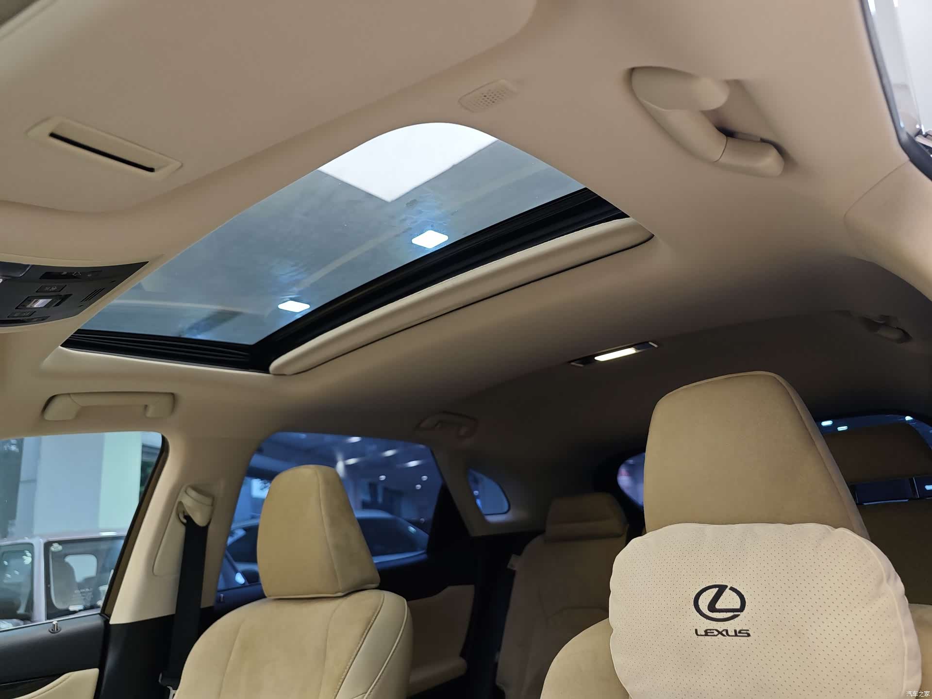 Lexus RX, 2022 12