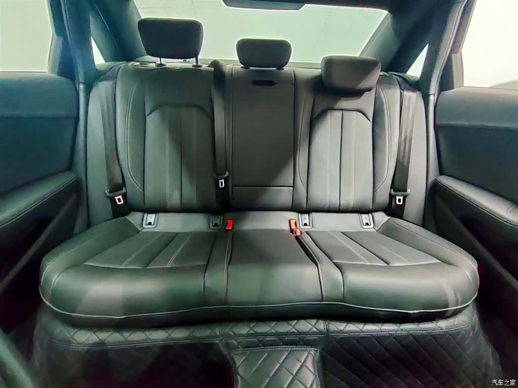 Audi A4L, 2024 20