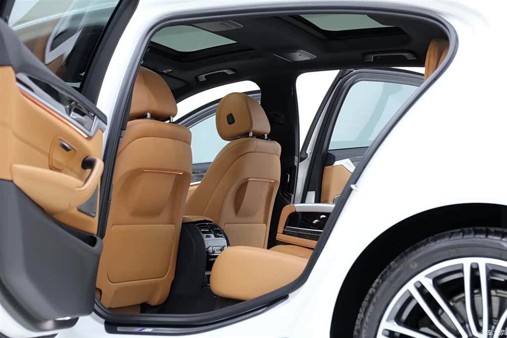 BMW 5 Series, 2018 6