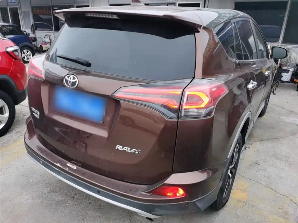 Toyota RAV4 Rongfang