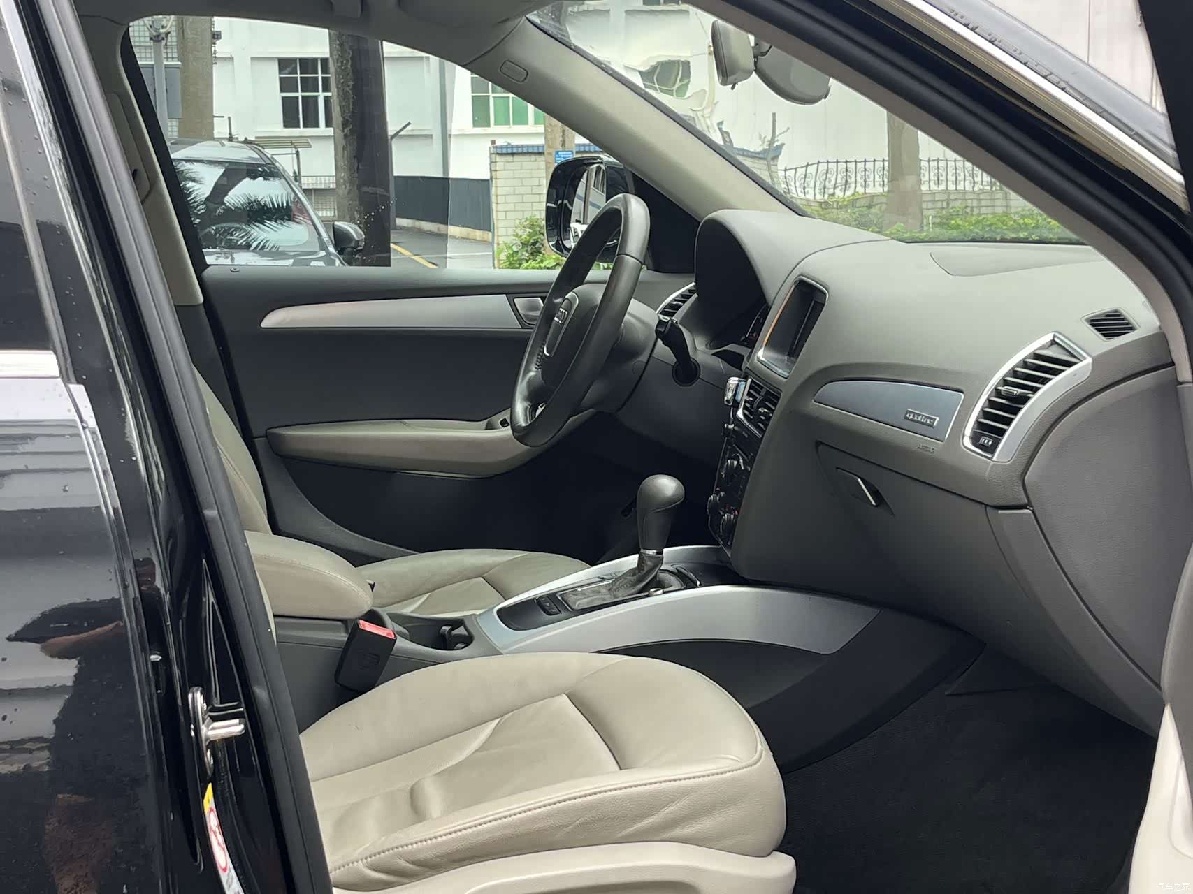 Audi Q5, 2011 9