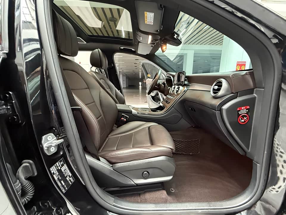 Mercedes-Benz GLC Mercedes-Benz GLC
