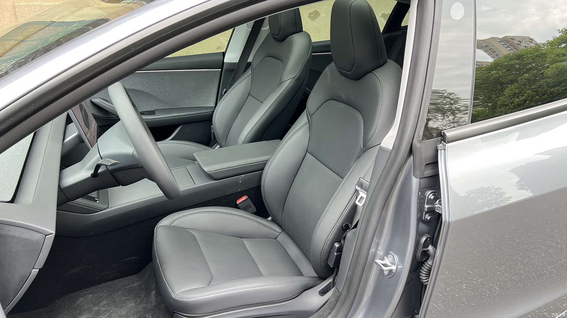 Tesla Model 3, 2026 10