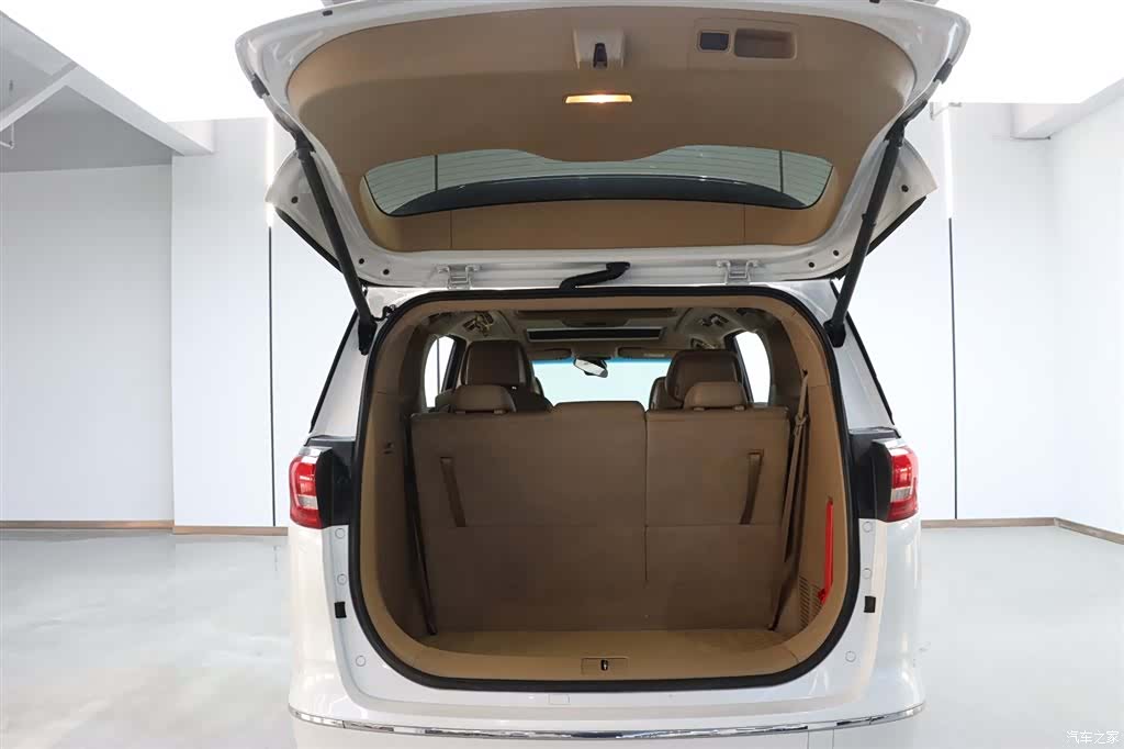 Buick GL8, 2019 25