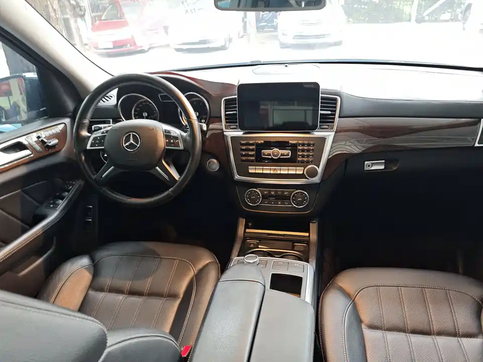 Mercedes-Benz GL grade
