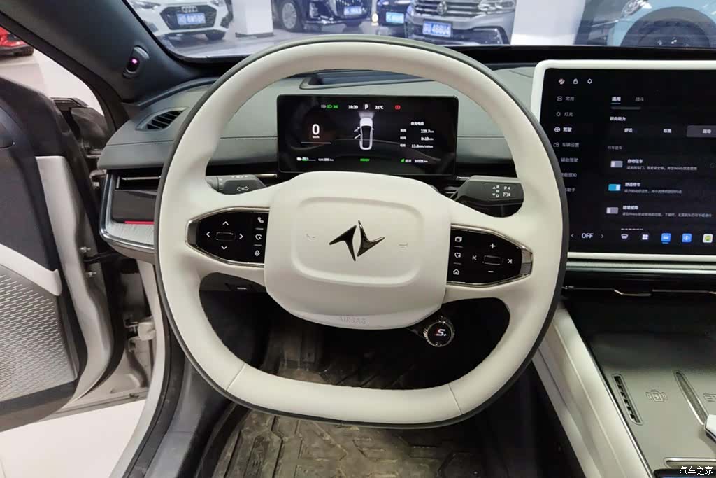 DongFeng eπ007, 2025 15