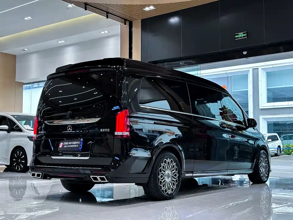 Mercedes-Benz V-class