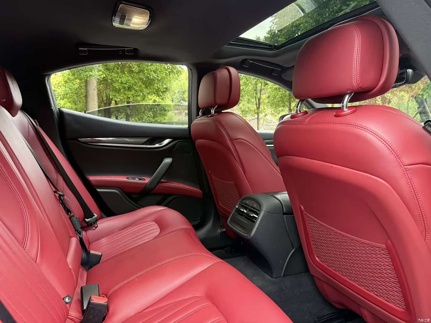 Maserati Ghibli, 2019 11