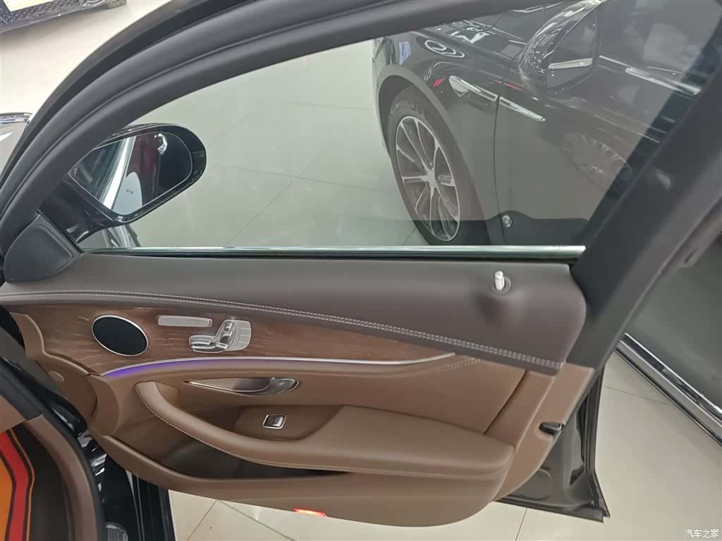 Mercedes-Benz E-Class, 2022 15
