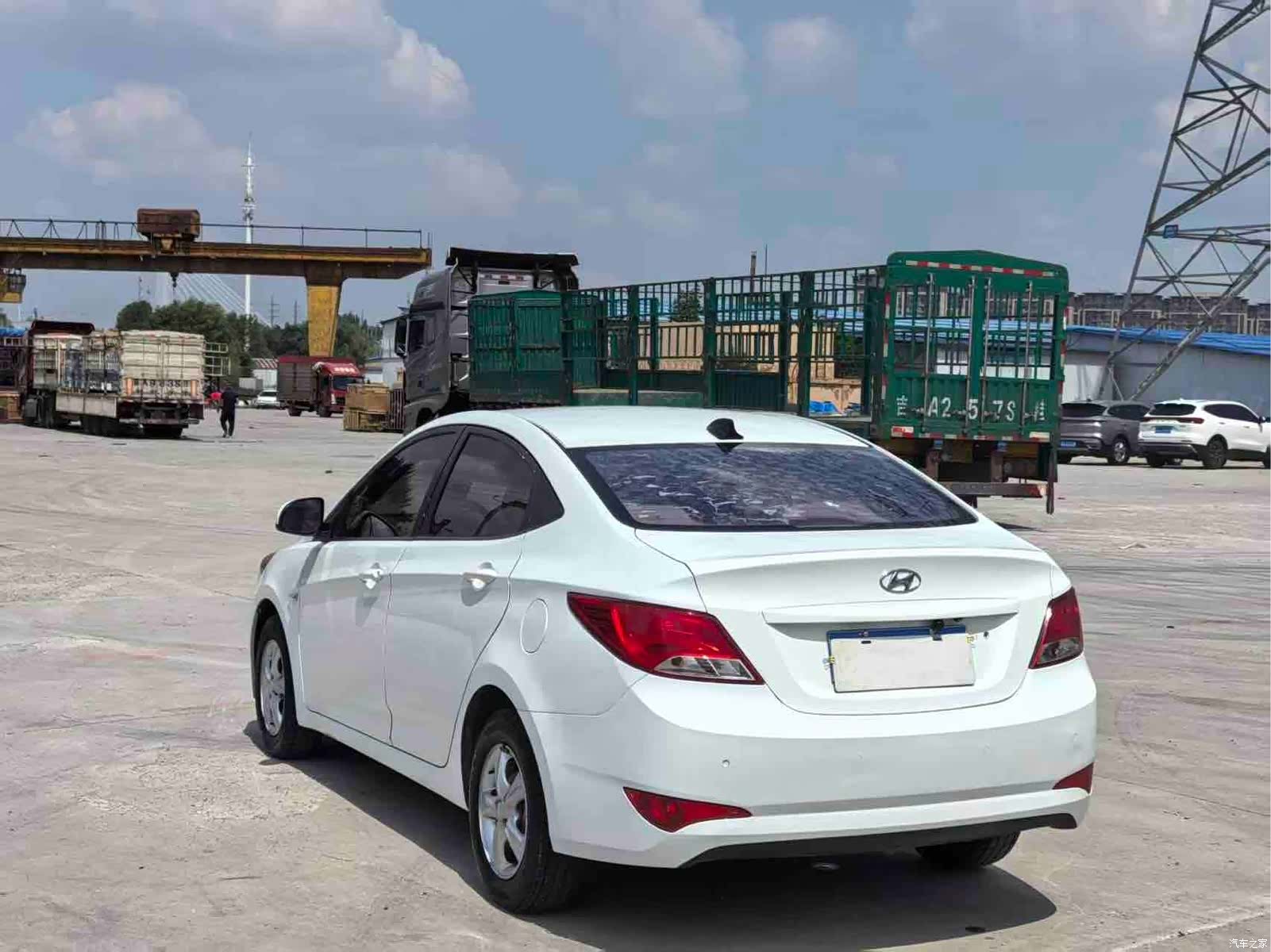 Hyundai GLX, 2014 9