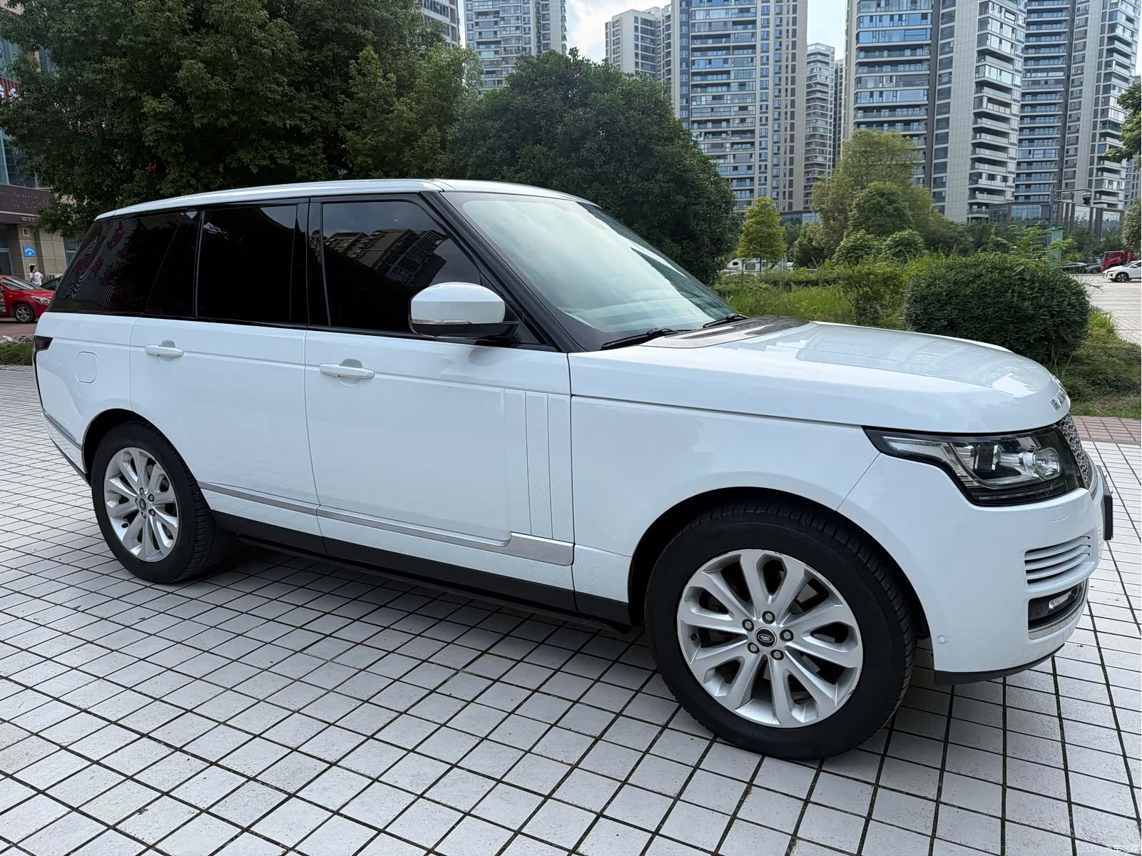 Land Rover Range Rover, 2014 8