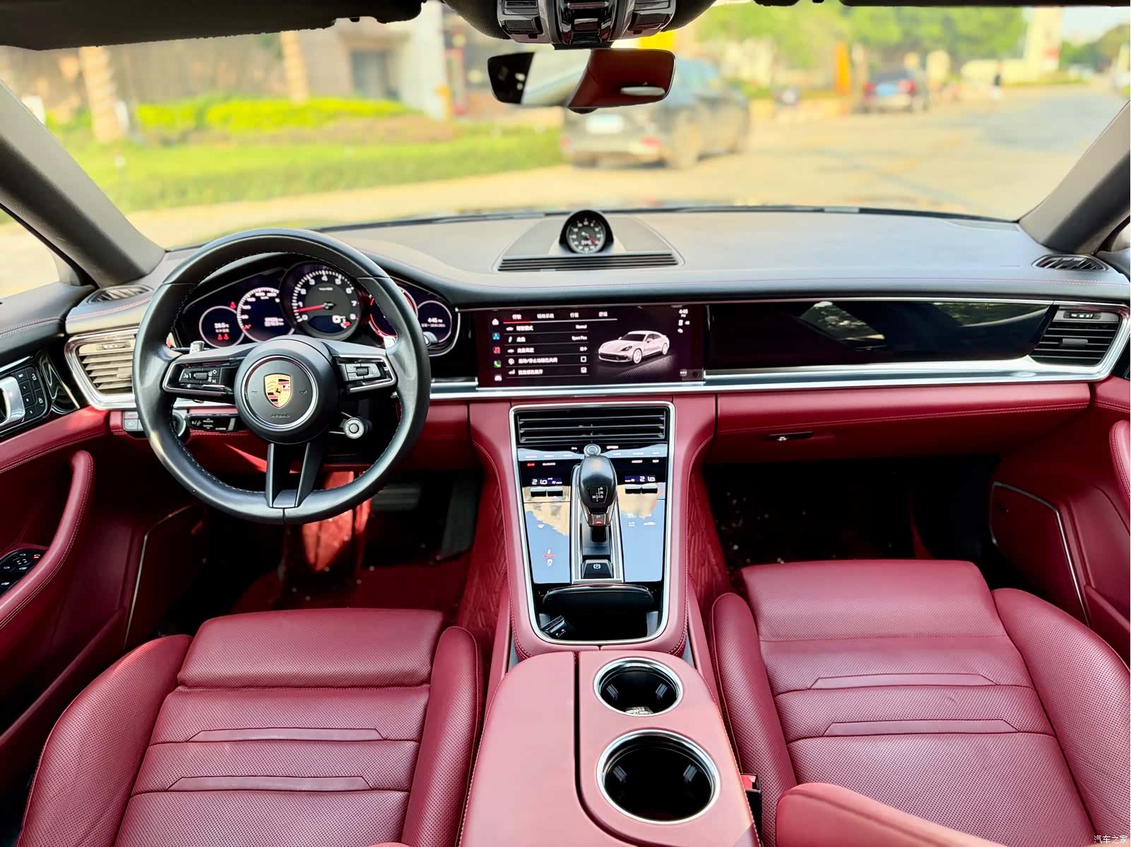 Porsche Panamera, 2022 6