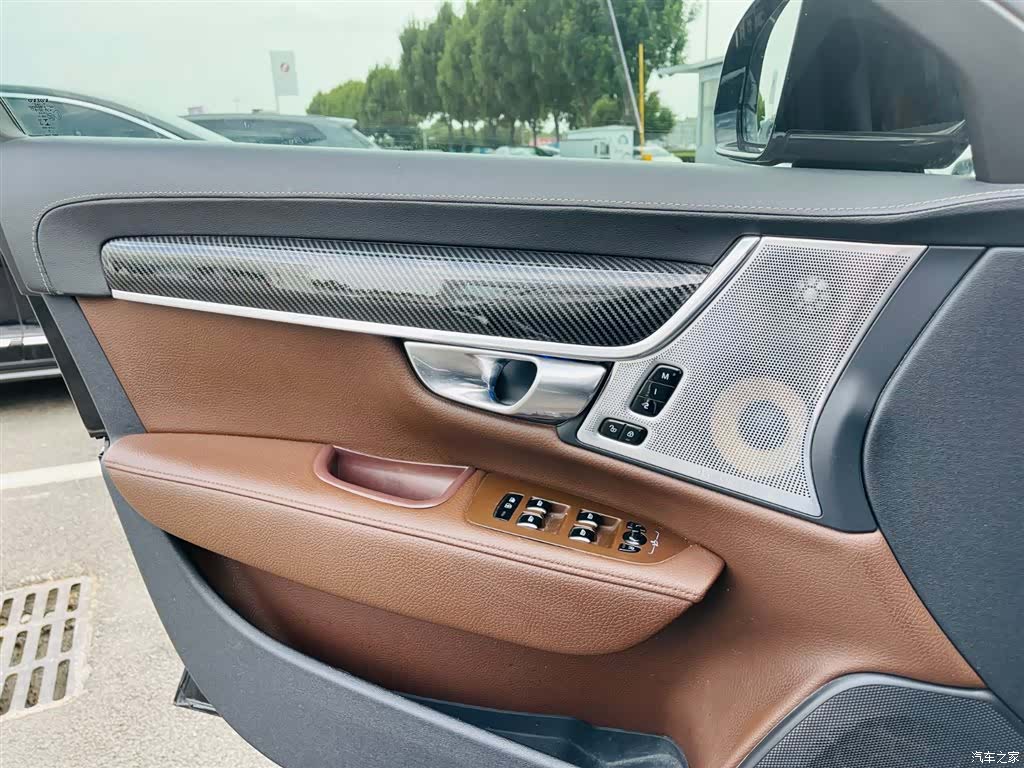 Volvo S90, 2019 13