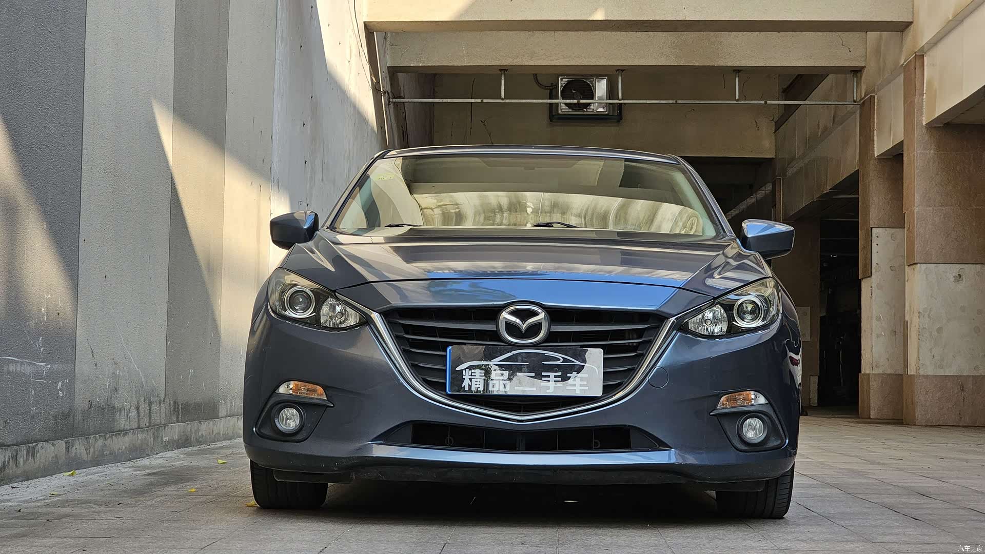 Mazda Mazda3, 2015 2