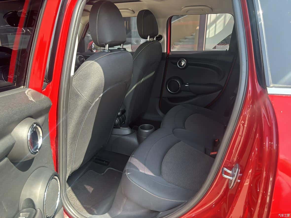Mini ONE, 2017 9