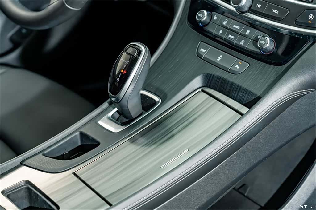Buick LaCrosse, 2021 18