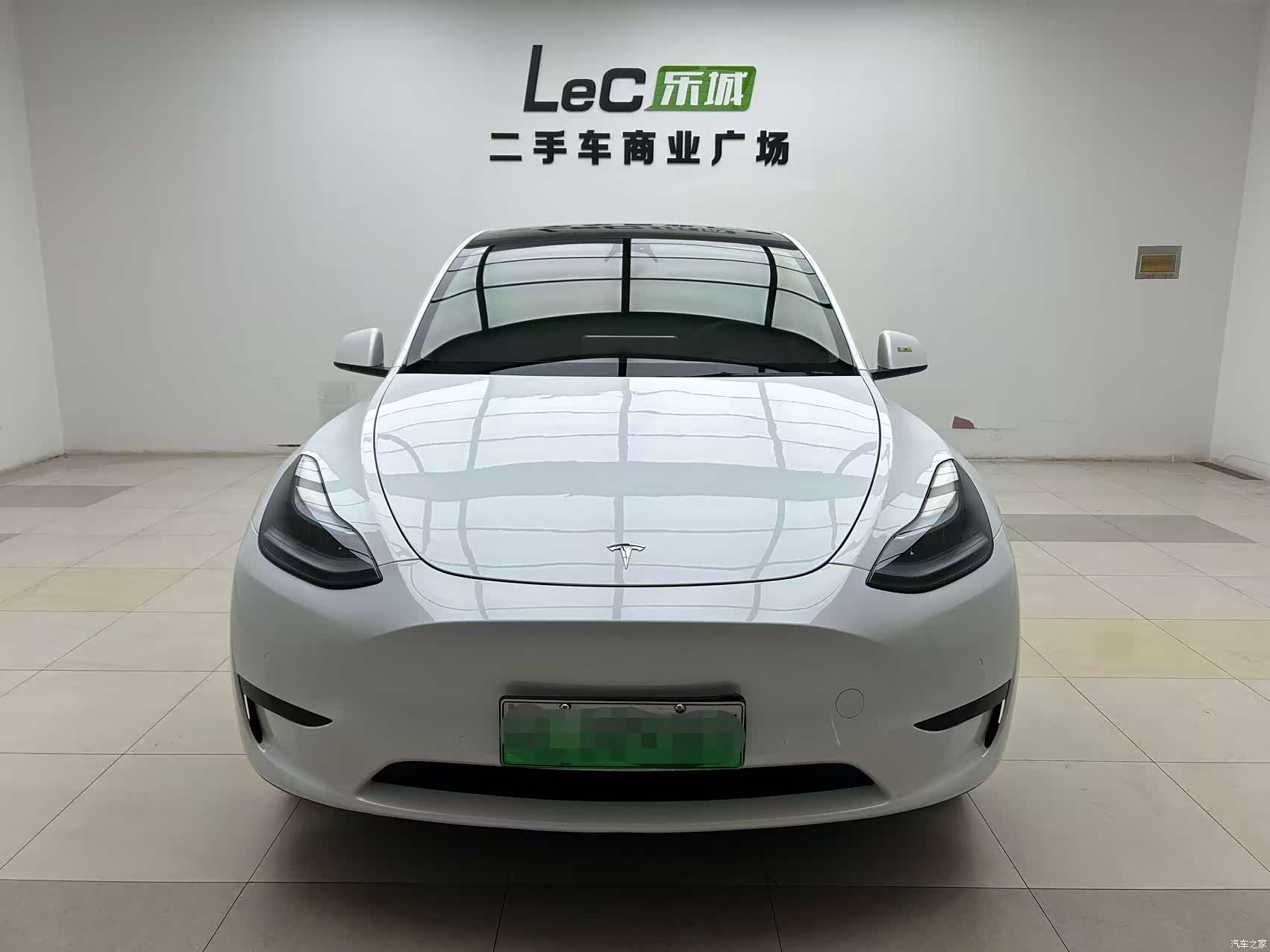 Tesla Model Y, 2024 6