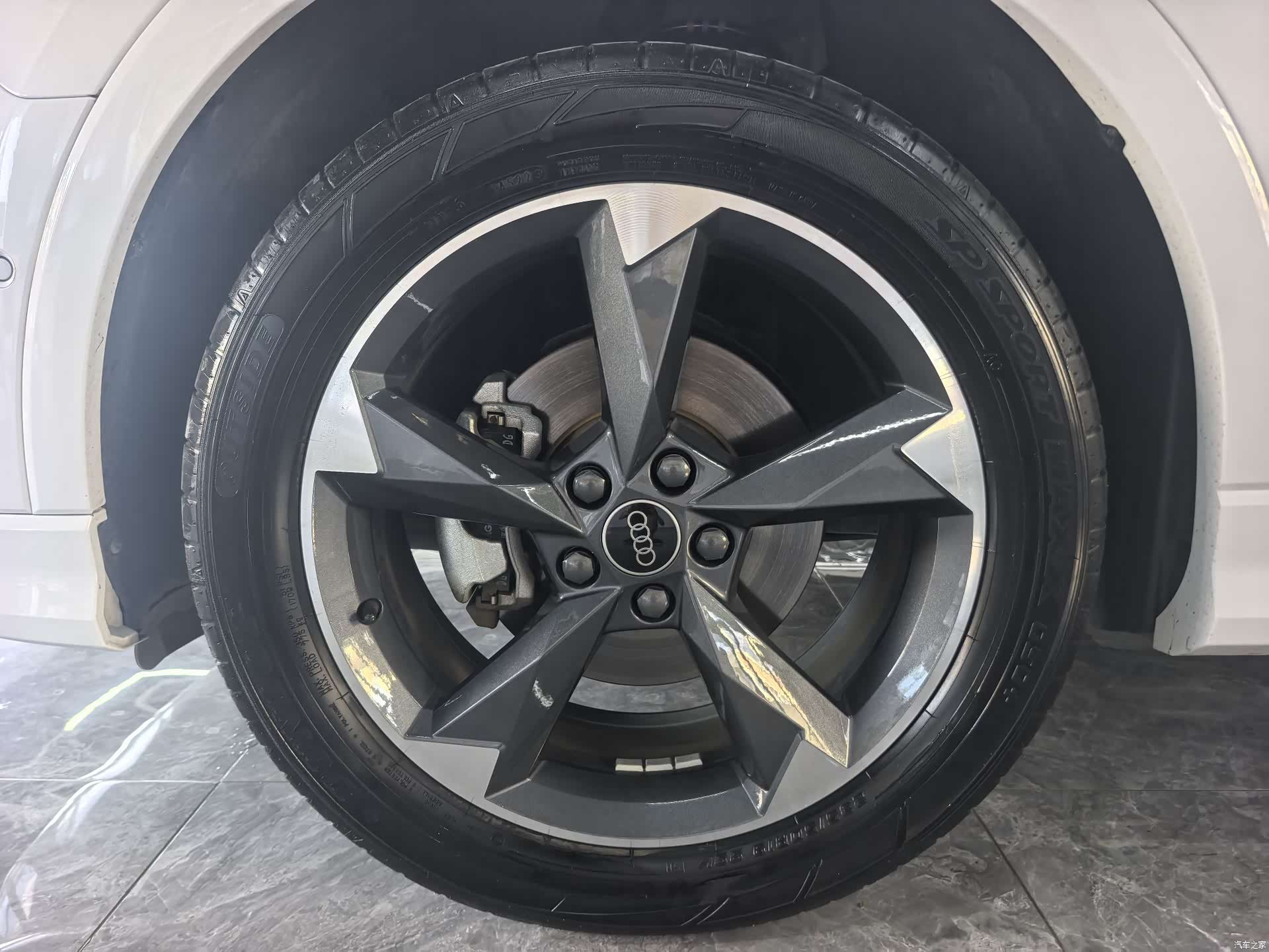 Audi Q3, 2023 16