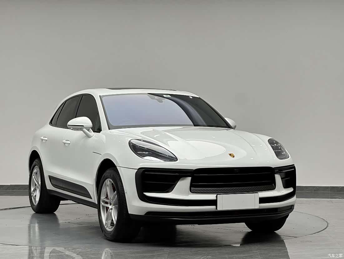 Porsche Macan, 2023 3
