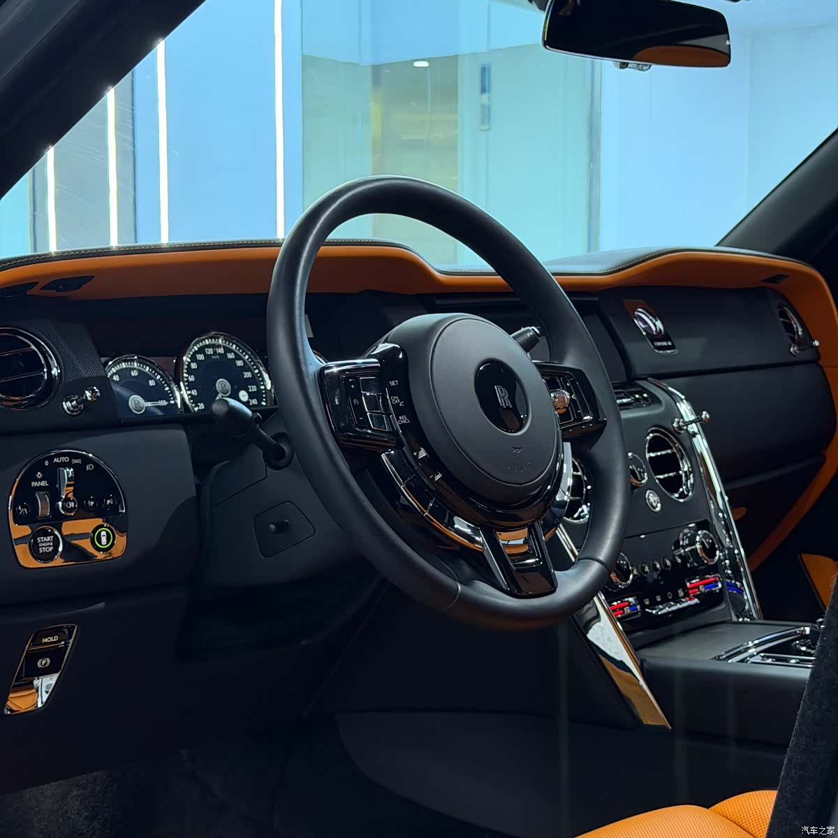 Rolls-Royce Cullinan, 2022 9