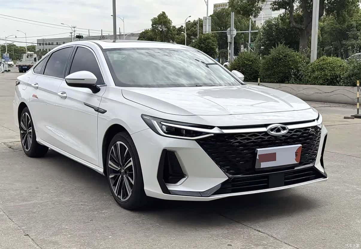 Chery Arrizo 8, 2023 3