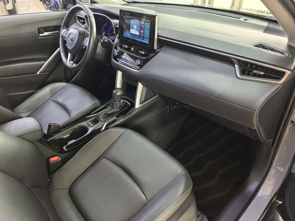 Toyota Corolla Sharp amplifier