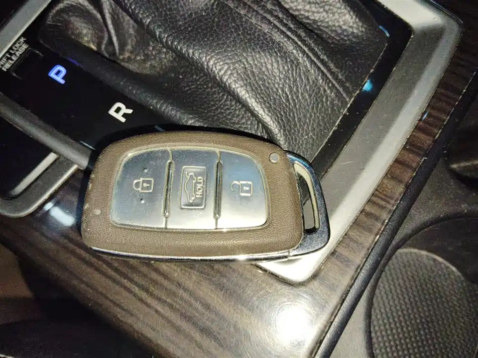 Hyundai Name picture