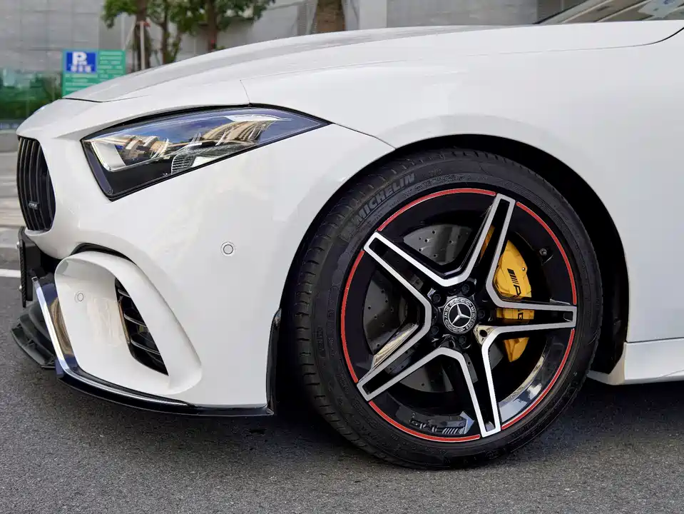 Mercedes-Benz CLS Mercedes-Benz CLS