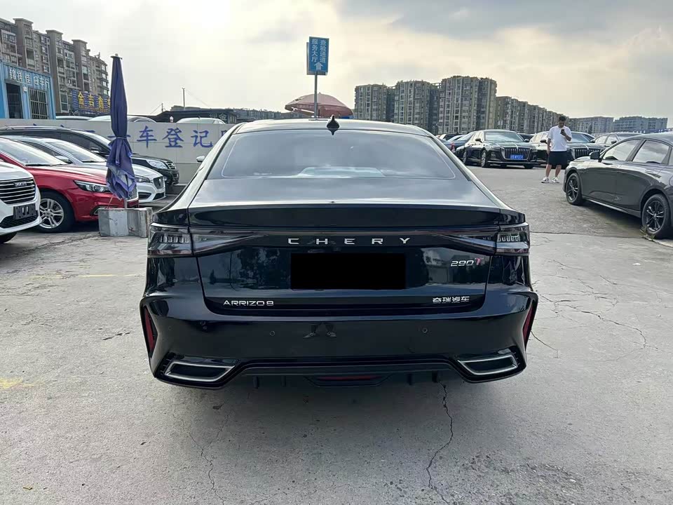 Chery Arrizo 8