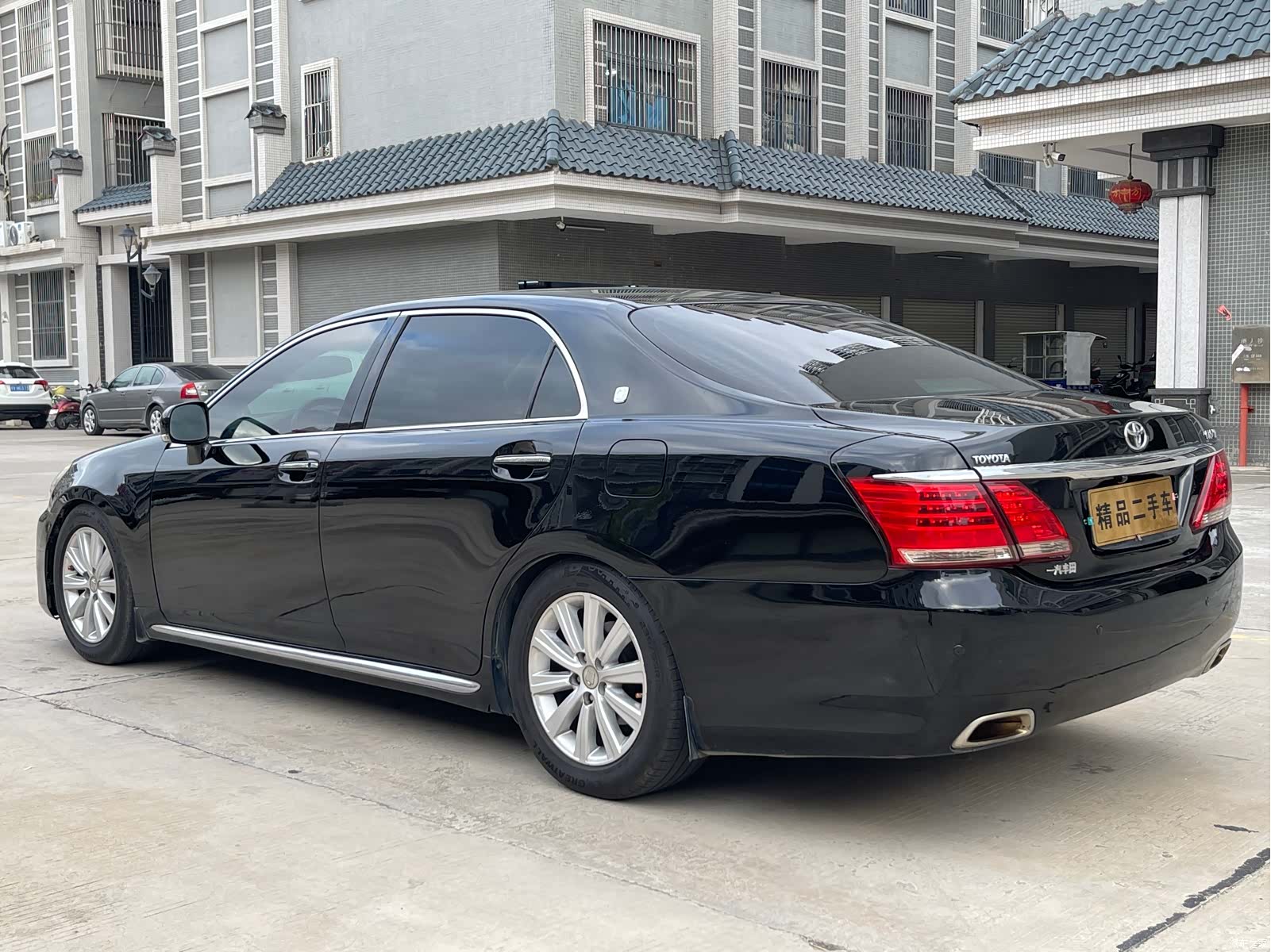 Toyota Crown, 2013 9