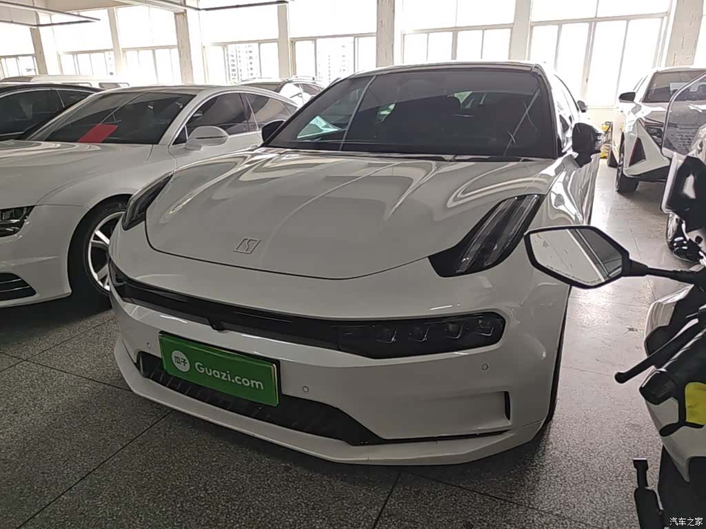 Zeekr 001, 2022 1