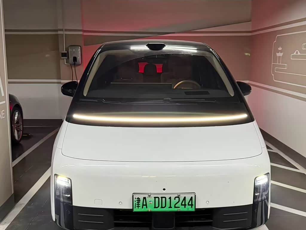 Li Auto MEGA