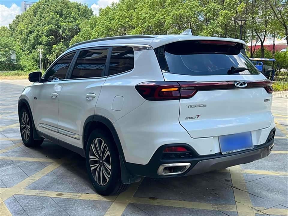 Chery Tiggo 8