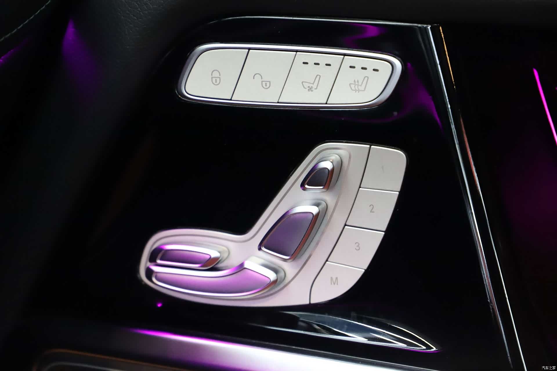 Mercedes-Benz G-Class, 2024 16