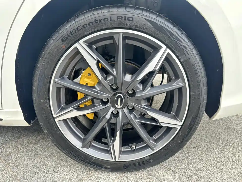 Trumpchi Shadow Leopard