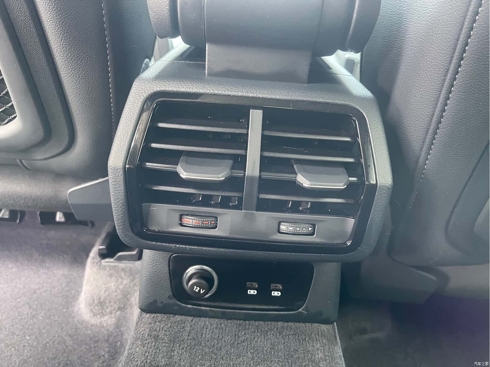 Audi Q3, 2022 8