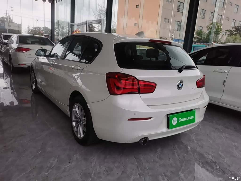 BMW 1 Series, 2017 все фото
