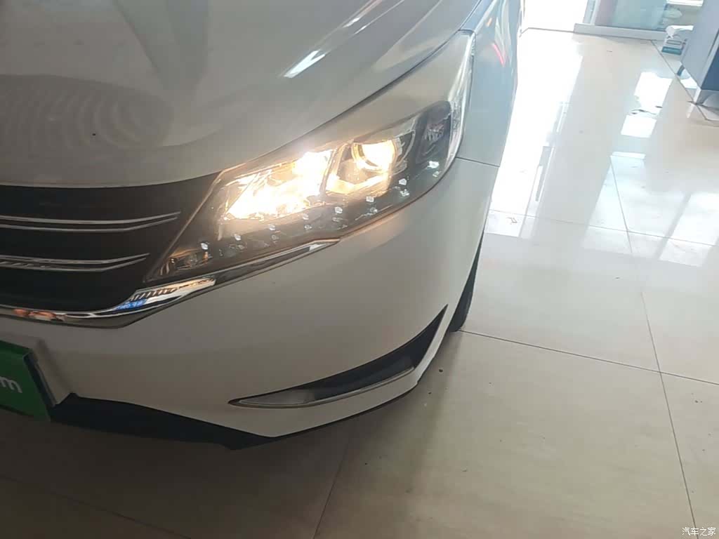 Zotye Z360, 2018 24