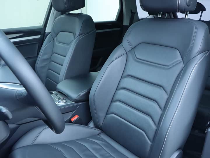 Volkswagen Touareg, 2020 года фото 8