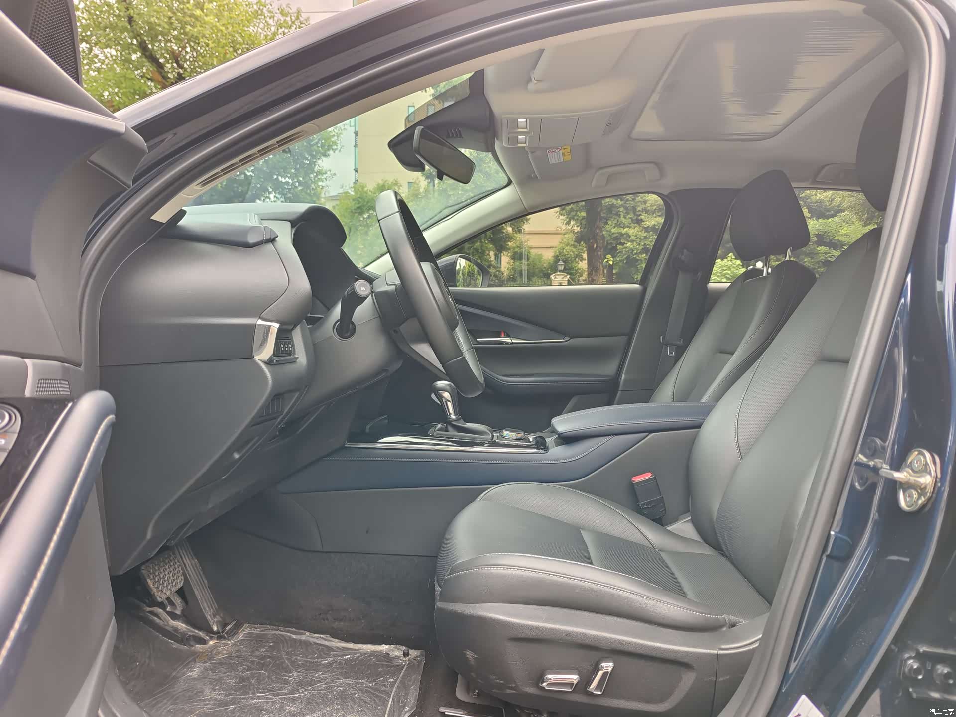 Mazda CX-30, 2024 16