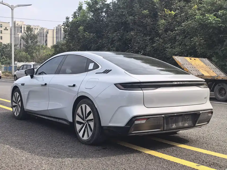 Geely Galaxy Galaxy E8
