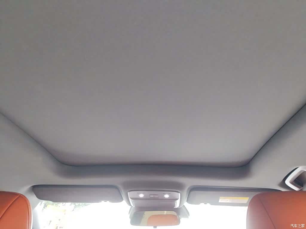 Wuling Starlight, 2025 18