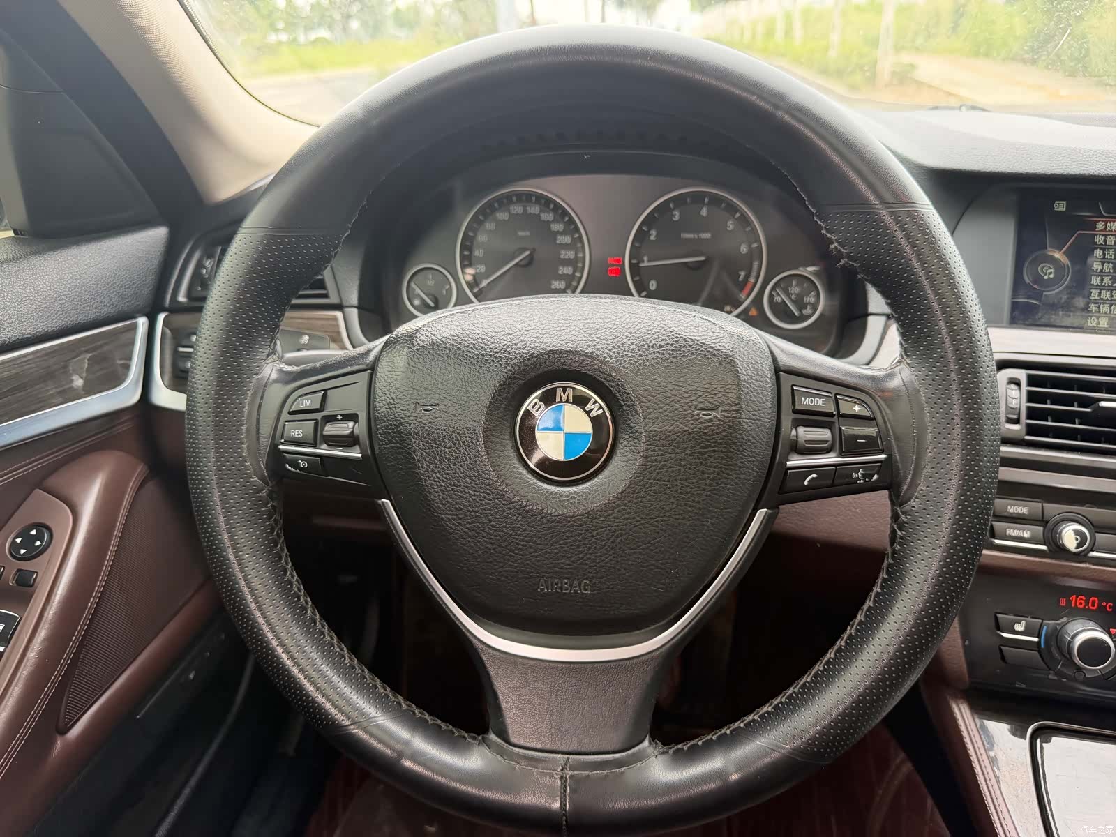 BMW 5 Series, 2015 15