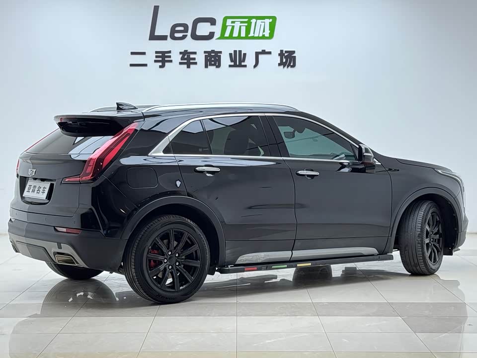 Cadillac XT4