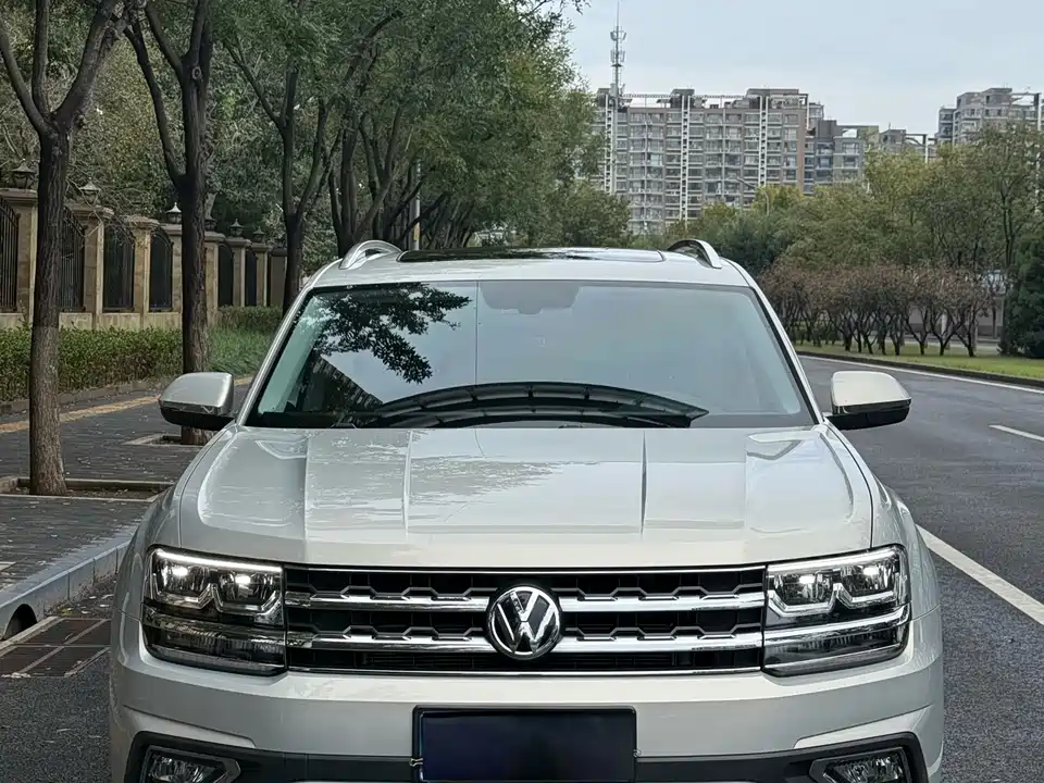 Volkswagen Tourang