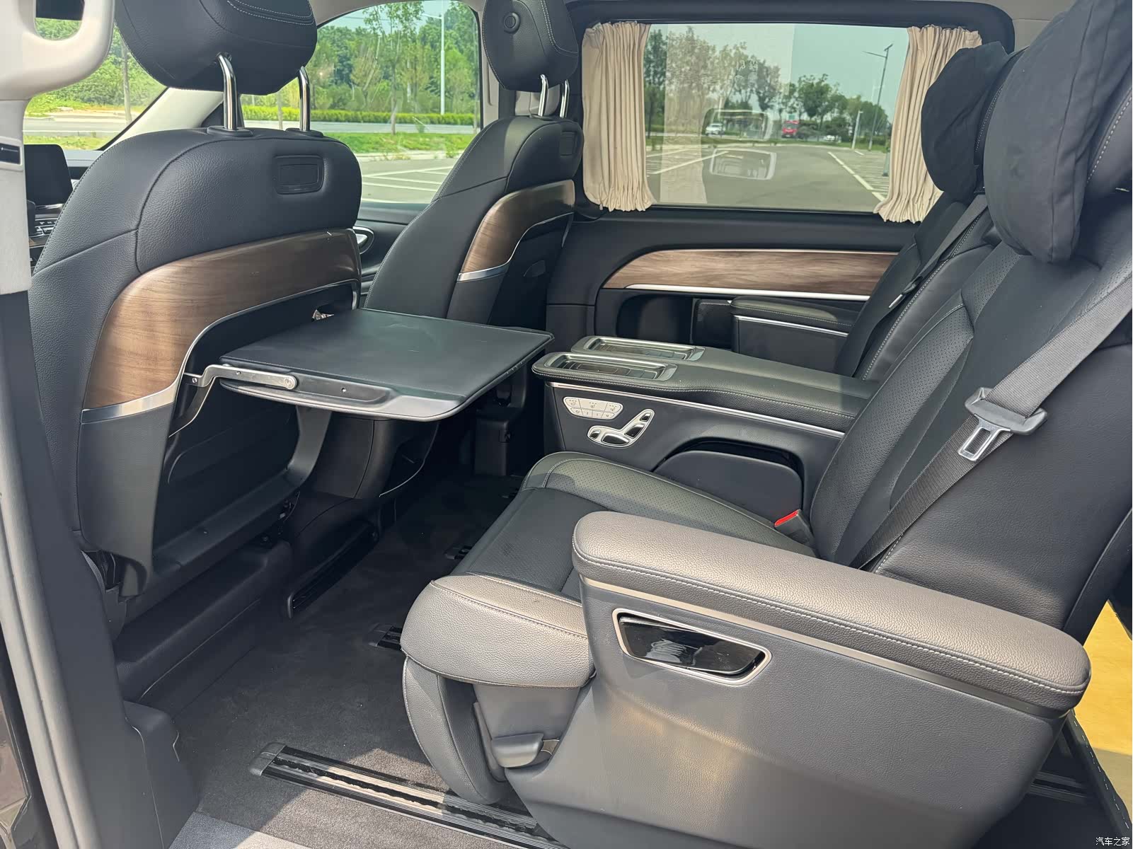 Mercedes-Benz V-Class, 2020 13