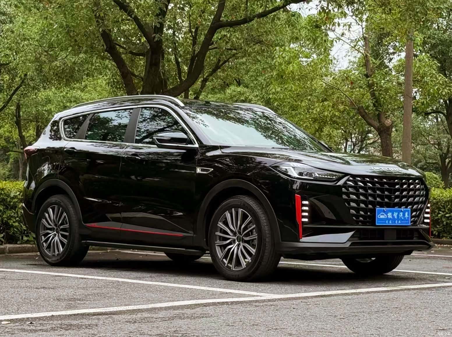 Jetour X70, 2023 3