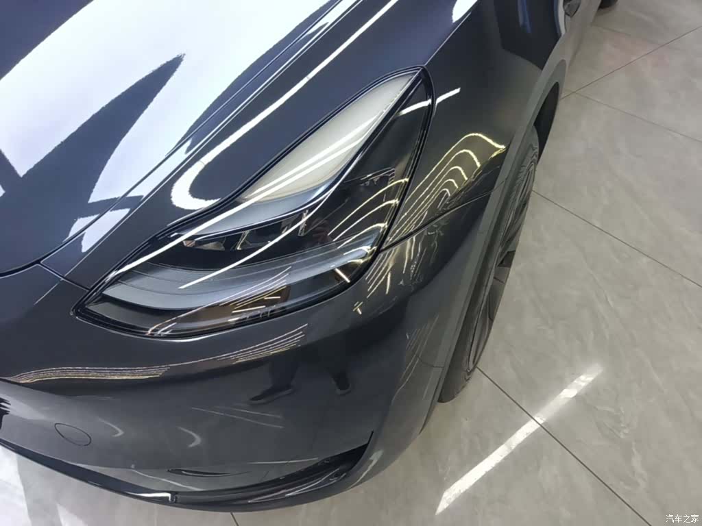 Tesla Model Y, 2024 24