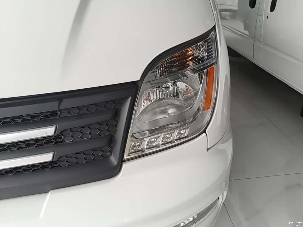 Maxus V80, 2023 24