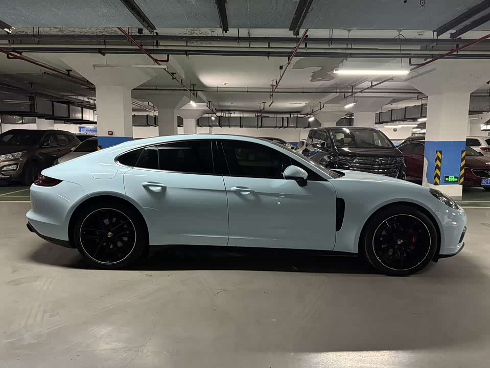 Porsche Panamera